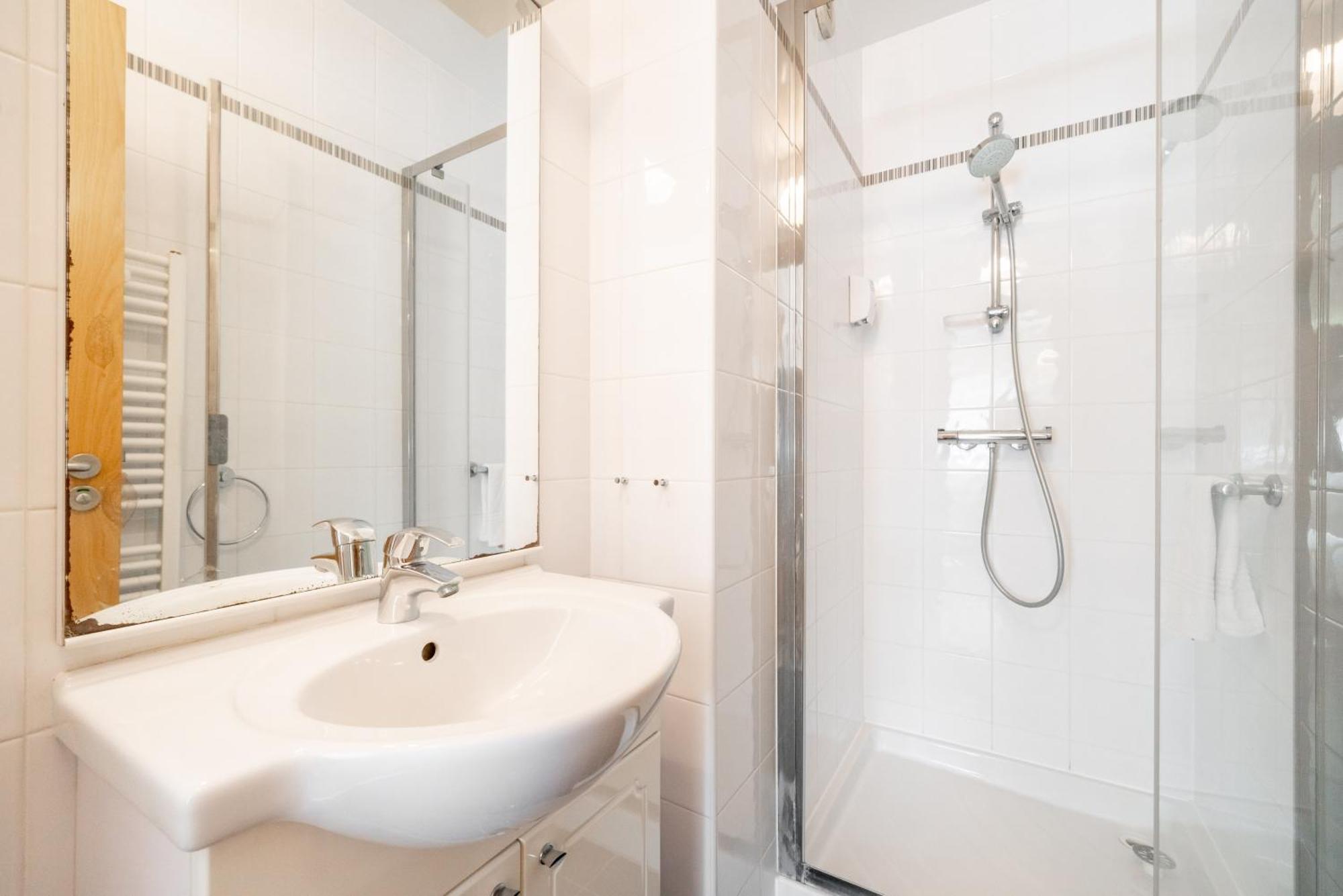 Les 15 Pins & La Mer -Your Green Getaway Near Sea & Beach Antibes Ngoại thất bức ảnh