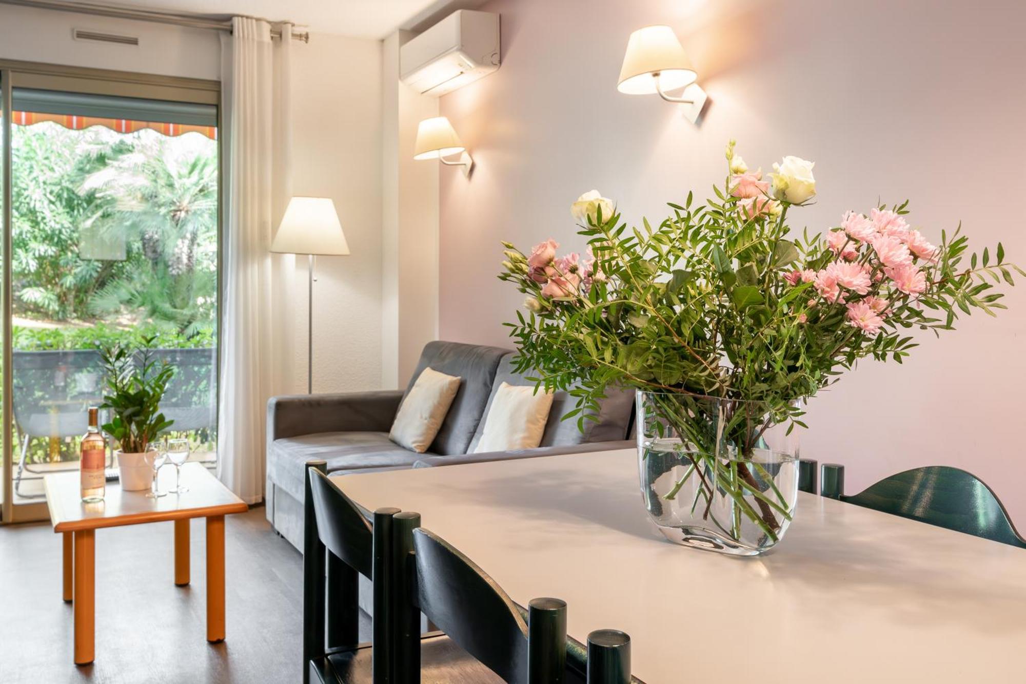 Les 15 Pins & La Mer -Your Green Getaway Near Sea & Beach Antibes Ngoại thất bức ảnh