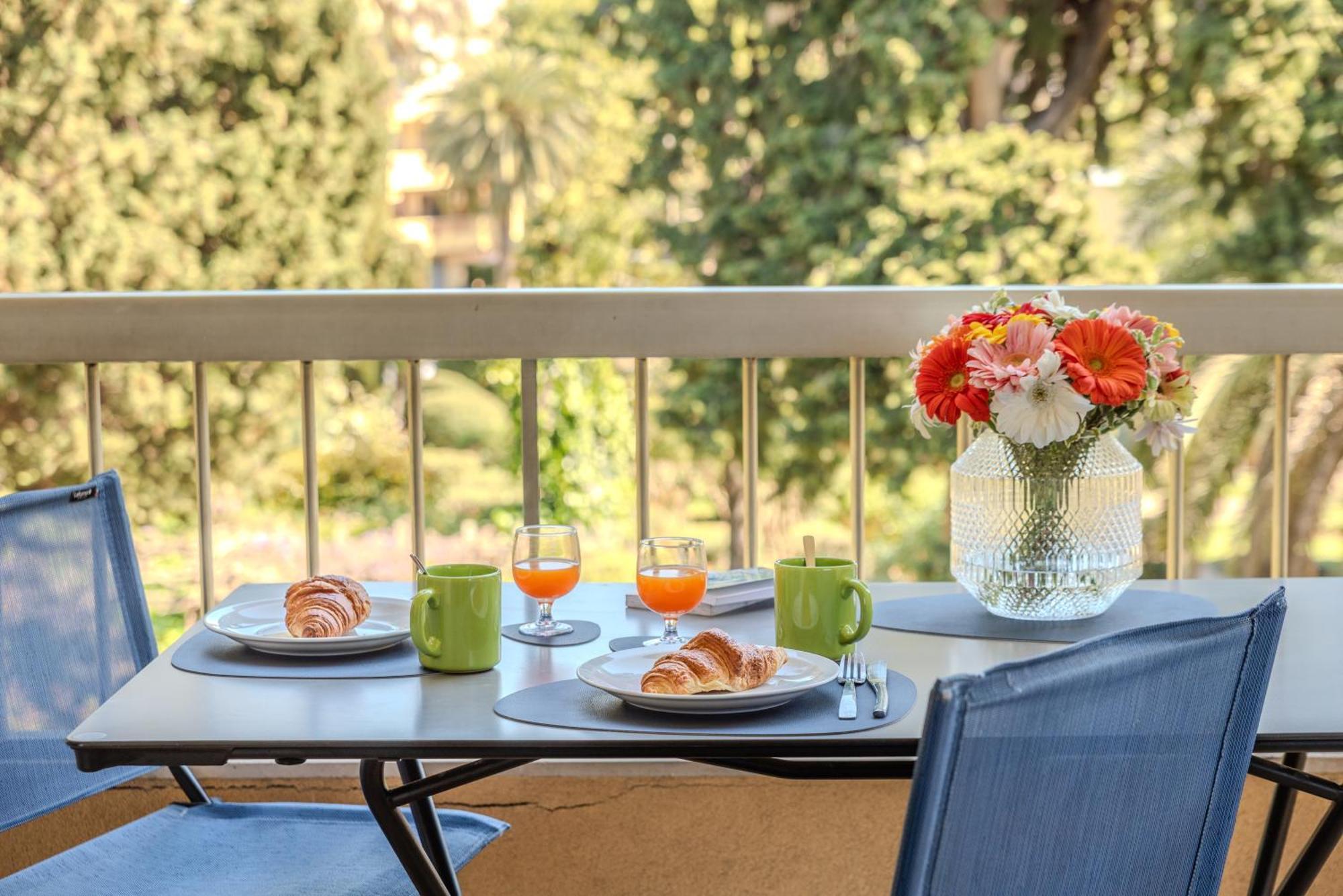 Les 15 Pins & La Mer -Your Green Getaway Near Sea & Beach Antibes Ngoại thất bức ảnh