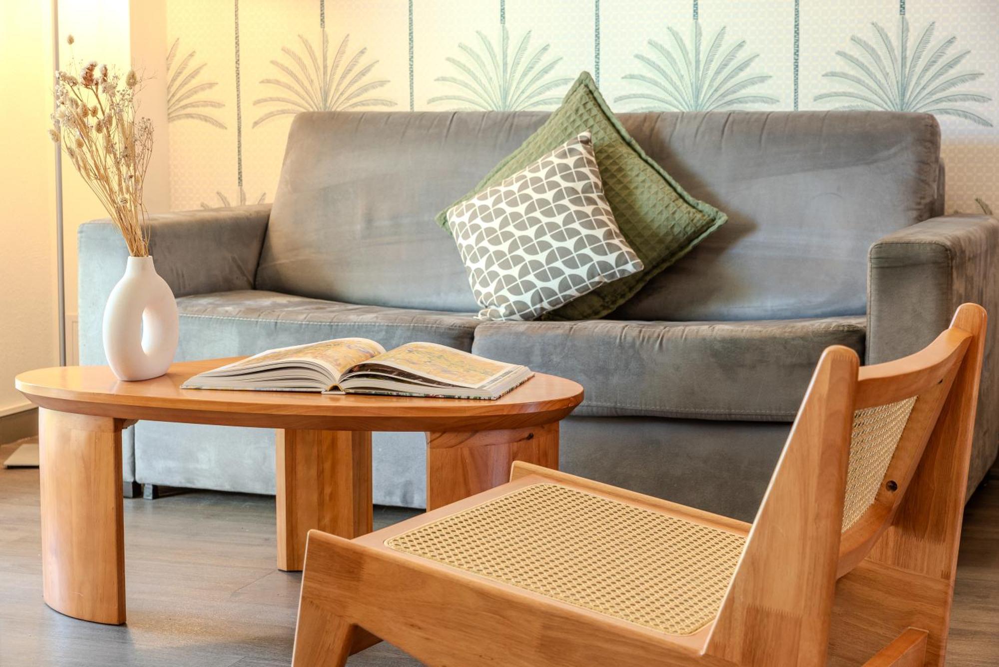 Les 15 Pins & La Mer -Your Green Getaway Near Sea & Beach Antibes Ngoại thất bức ảnh