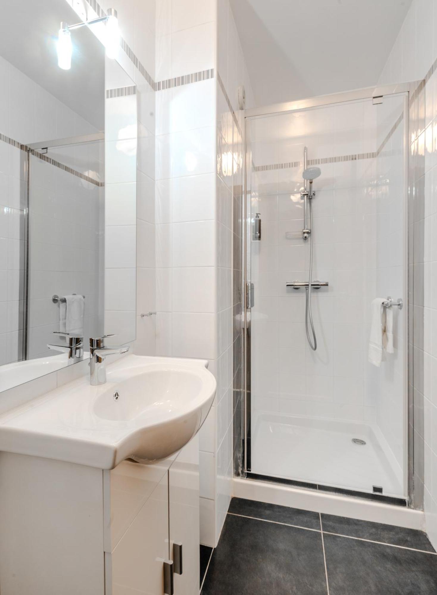 Les 15 Pins & La Mer -Your Green Getaway Near Sea & Beach Antibes Ngoại thất bức ảnh